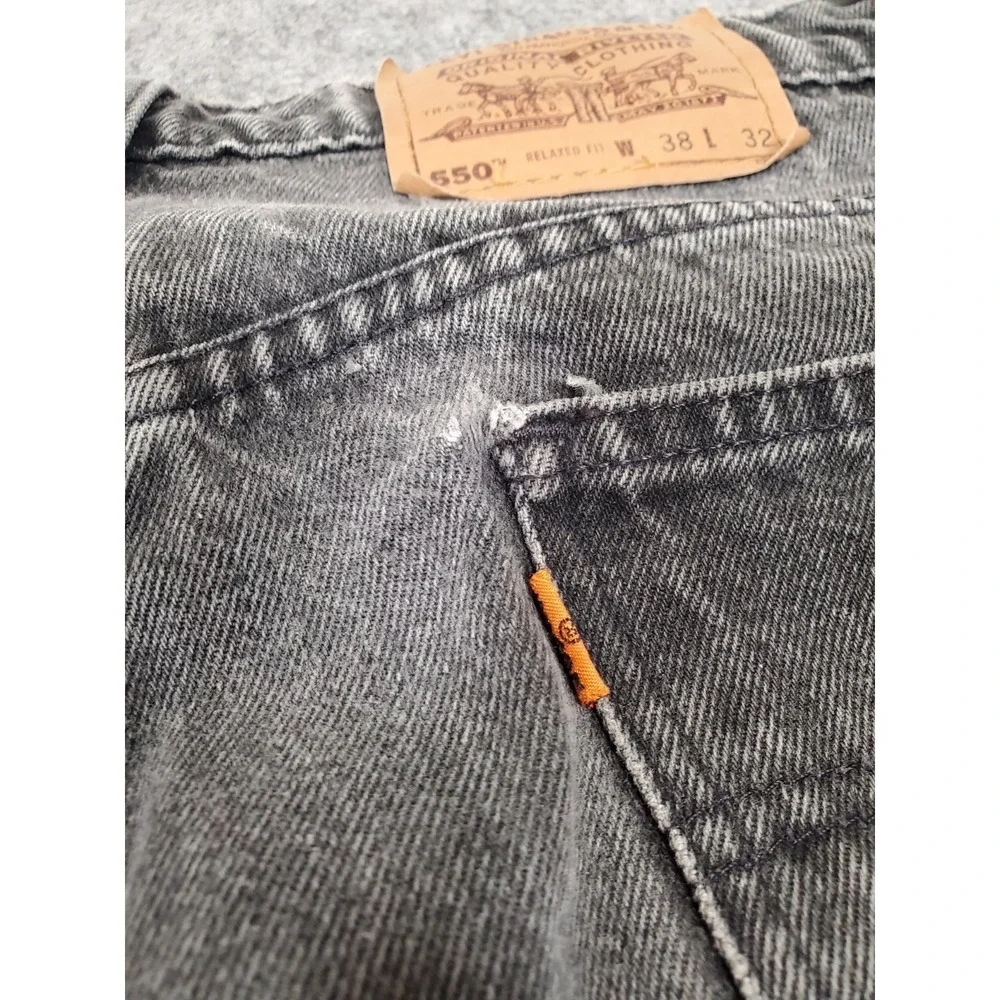 VINTAGE Levi's 550 Orange Tab Jeans Fits 36x31 Mens Black Relaxed Fit 90s Faded